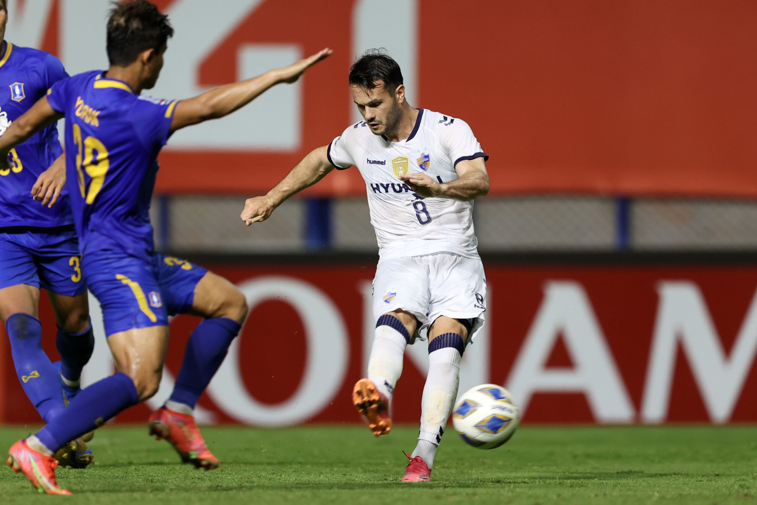 burriram united vs ulsan hyundai